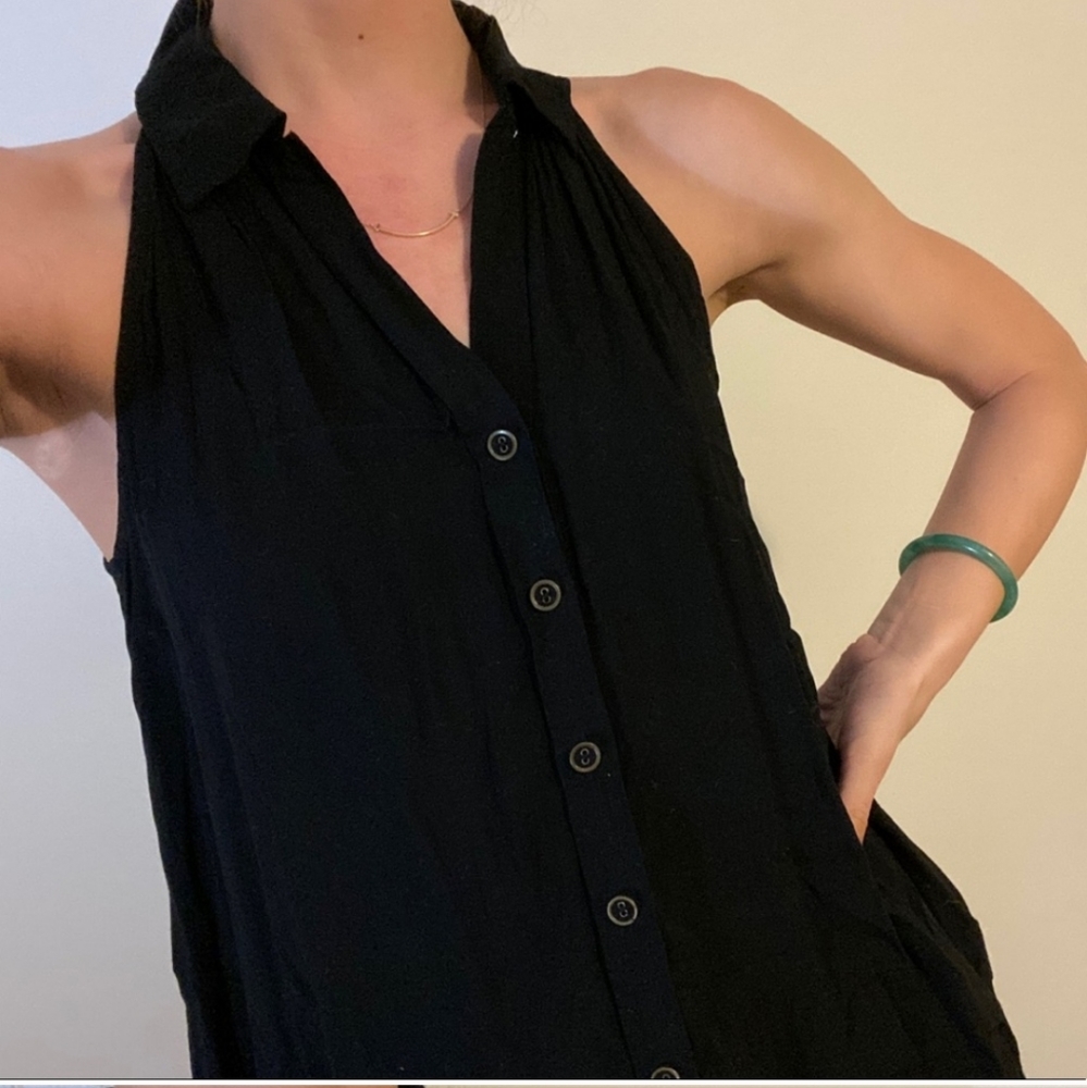 Anthropologie Black Sleeveless Button-Down Top